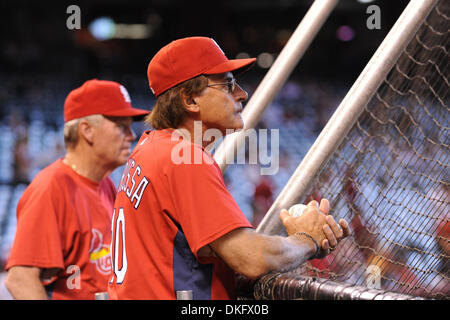 La Russa brings McGwire back to St. Louis flock as hitting coach