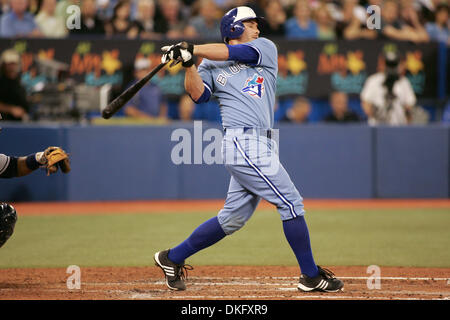 25 August 2009: Tampa Bay Rays third baseman Evan Longoria unsuccessfully  slides into 2nd base against the Toronto Blue Jays at the Rogers Centre in  Toronto, ON. The Rays beat the Blue