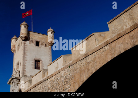 Outer walls that separate the old quarter and the modern zone of the city of Cadiz, Spain Stock Photo