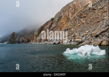 Cliffs at Herald Island, Chuckchi Sea, Russian Far East, Unesco World ...