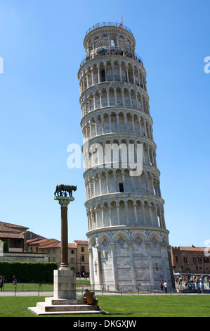 The Leaning Tower of Pisa with the Wolf of Rome column, UNESCO World Heritage Site, Pisa, Tuscany, Italy, Europe Stock Photo