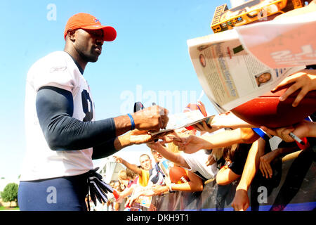 30 July 2009: Wide Reciever Terrell Owens of the Buffalo Bills unveils the  new throwback uniforms after the Bills Thursday night practice at St. John  Fisher College in Pittsford, New York. (Icon