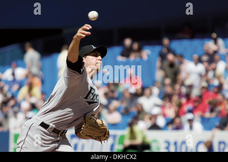 Florida Marlins pitcher Brian Sanches throws a pitch in the bottom of the seventh inning. The Florida Marlins extend their win over the Blue Jays to two after winning yesterday and now today  with a score of 6-5. (Credit Image: © Terry Ting/Southcreek Global/ZUMApress.com) Stock Photo