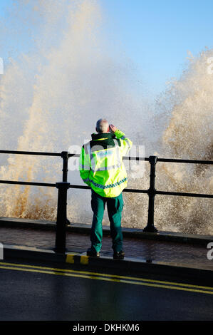 Cleethorpes, UK. 6th December 2013. UK Weather.High tides peak on Cleethorpes promenade. Credit:  Ian Francis/Alamy Live News Stock Photo