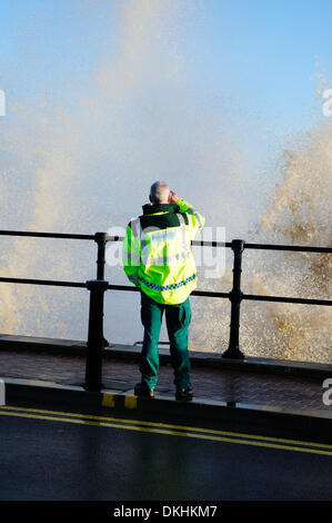 Cleethorpes, UK. 6th December 2013. UK Weather.High tides peak on Cleethorpes promenade. Credit:  Ian Francis/Alamy Live News Stock Photo