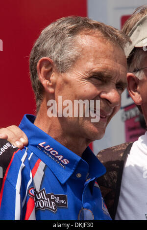 May 15, 2009 - Bristol, Tennessee, U.S - 15 May 2009: Pro Stock legend Bob Glidden poses for pictures with fans.  Thunder Valley Nationals were held at Bristol Dragway in Bristol, Tennessee. (Credit Image: © Alan Ashley/Southcreek Global/ZUMApress.com) Stock Photo