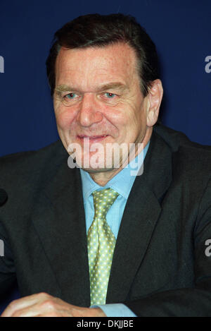 GERHARD SCHRODER.CHANCELLOR OF GERMANY. NICE, FRANCE, EUROPEAN SUMMIT.EUROPEAN SUMMIT NICE 2000.11/12/2000.U99B11 Stock Photo