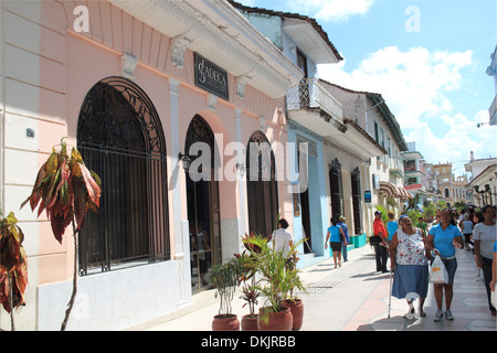 Calle Indepedencia Sur, Sancti Spiritus, Sancti Spiritus province, Cuba, Caribbean Sea, Central America Stock Photo