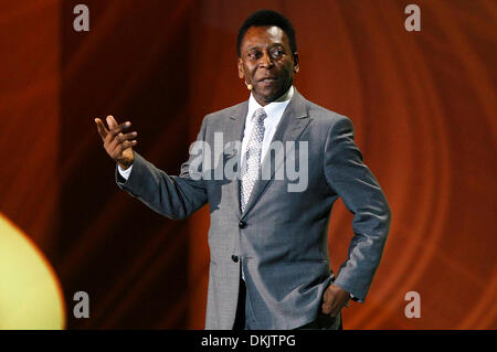 Costa Do Sauipe, Brazil. 6th Dec, 2013. Former Brazilian soccer player Edson Arantes do Nascimento 'Pele' attends the ceremony of the final draw for the groups and matchups of the 2014 FIFA World Cup Brazil in Costa do Sauipe, Brazil, on Dec. 6, 2013. Credit:  Xinhua/Alamy Live News Stock Photo