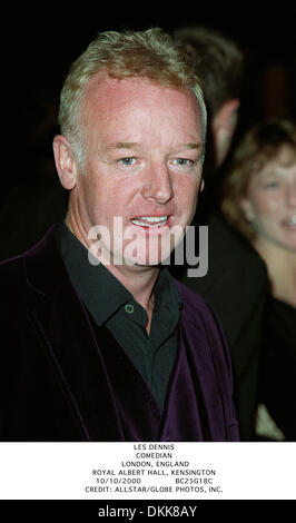 Oct. 10, 2000 - ROYAL ALBERT HALL, KENSINGTON - LES DENNIS.COMEDIAN. LONDON, ENGLAND.ROYAL ALBERT HALL, KENSINGTON.10/10/2000.BC25G18C.CREDIT:(Credit Image: © Globe Photos/ZUMAPRESS.com) Stock Photo