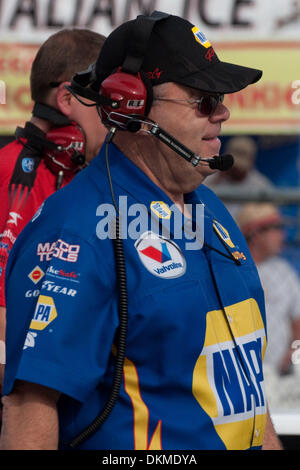 May 15, 2009 - Bristol, Tennessee, U.S - 15 May 2009: Crew chief Ed ''Ace'' McCulloch inspects the track. Thunder Valley Nationals were held at Bristol Dragway in Bristol, Tennessee. (Credit Image: © Alan Ashley/Southcreek Global/ZUMApress.com) Stock Photo