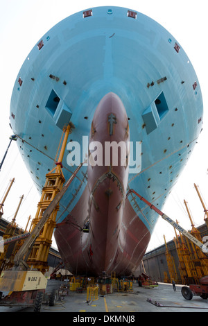 Visit at the production line of the 20 Triple-E 18.200 TEU large container ships at Daewoo (DSME) shipyard in South Korea. Stock Photo