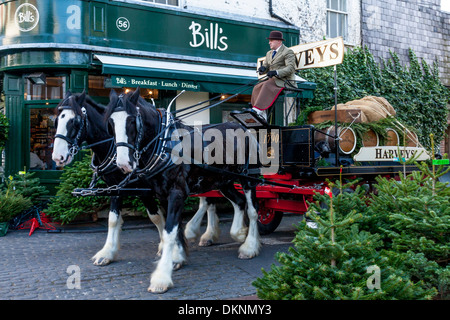 Harveys Brewery Dray, Christmas Season, Lewes, Sussex, England Stock Photo