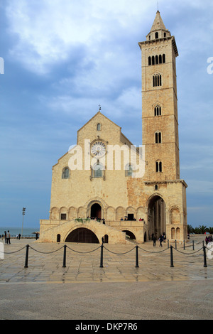 Old Cathedral (Duomo di San Corrado), Molfetta, Apulia, Italy Stock Photo