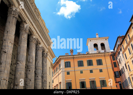 Temple of Hadrian (145), Piazza di Pietra, Rome, Italy Stock Photo