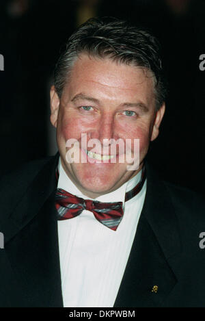 TOMMY WALSH.TV PRESENTER, ''GROUND FORCE''.LAND.ROYAL ALBERT HALL, LONDON, ENG.23/10/2001.BM17E28 Stock Photo