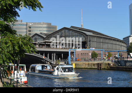 Bahnhof Friedrichstrasse, Mitte, Berlin, Deutschland Stock Photo