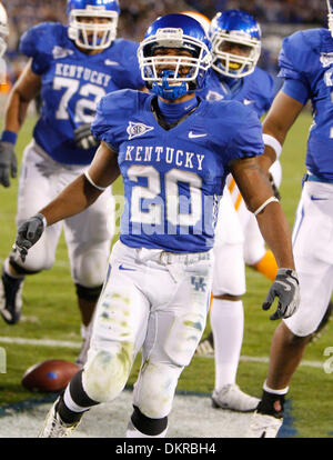 Nov. 28, 2009 - Lexington, Kentucky, USA - Kentucky's Derrick Locke celebrated his 2nd quarter touchdown as Kentucky played  Tennessee on Saturday November 28, 2009 in Cancun, Mexico. Photo by Mark Cornelison | Staff. (Credit Image: © Lexington Herald-Leader/ZUMApress.com) Stock Photo