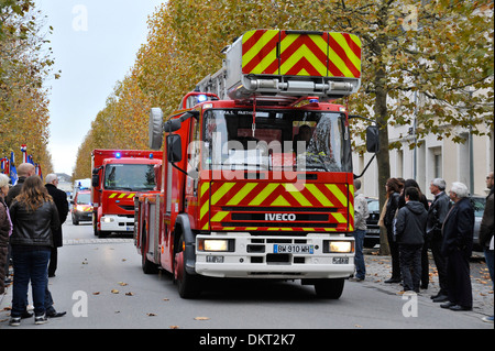 Remembrance day emergency services salute in Parthenay Deux-sevres France Stock Photo