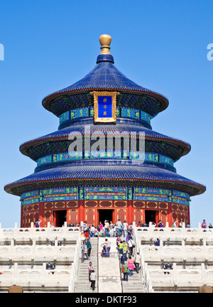 People climbing the steps Qinian Dian temple Tian Tan complex, Temple of Heaven Beijing, PRC, People's Republic of China, Asia Stock Photo