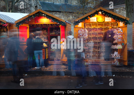 England, Hampshire, Winchester, Christmas market in the grounds of the Cathedral. Stock Photo