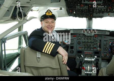 John travoltas jet hi-res stock photography and images - Alamy