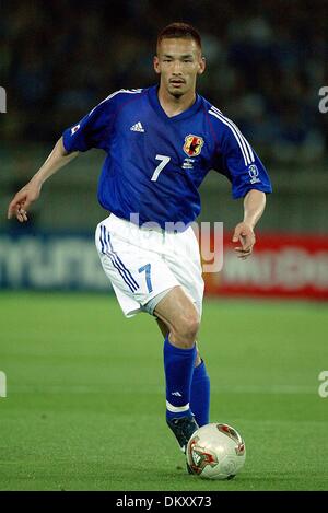 Apr. 19, 1942 - JAPAN V RUSSIA - HIDETOSHI NAKATA.JAPAN & PARMA.INTERNATIONAL STADIUM YOKOHAMA.JAPAN V RUSSIA.09/06/2002.DIB4820.K47873.WORLD CUP PREVIEW 2006.(Credit Image: © Globe Photos/ZUMAPRESS.com) Stock Photo