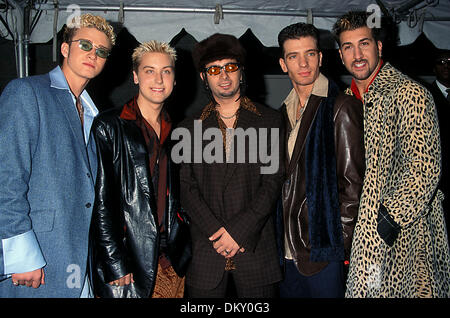 Dec. 7, 1998 - K14257LR.BILLBOARD MUSIC AWARDS AT THE MGM GRAND HOTEL LAS VEGAS NV.12/07/1998. LISA ROSE/    1998.NSYNC(Credit Image: © Globe Photos/ZUMAPRESS.com) Stock Photo