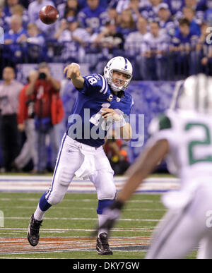 Indianpolis Colts' quarterback Peyton Manning raises the Lombardi ...