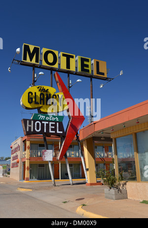 The Glancy, old motel in Clinton, Oklahoma. Faded Americana on old Route 66 Stock Photo