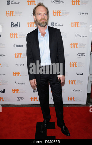 File:Hugo Weaving TIFF 2012.jpg - Wikimedia Commons