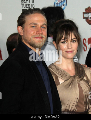 Charlie Hunnam Maggie Siff Premiere Screening of FX's 'Sons Of Anarchy' Season 5 Held at Westwood Village Theater Los Angeles Stock Photo