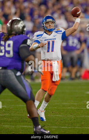 Jan. 05, 2010 - Glendal, Arizona, USA - 04 January 2010: Boise State's Kellen Moore (11) steps up to pass during scond half action of the 39th annual Tostitos Fiesta Bowl between the Boise State Broncos and the TCU Horned Frogs.  Boise State won the game 17-10. (Credit Image: © Stanley Brewster/Southcreek Global/ZUMApress.com) Stock Photo