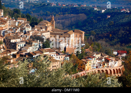 The hill top town of Loreto Aprutino in Abruzzo, Italy. Stock Photo