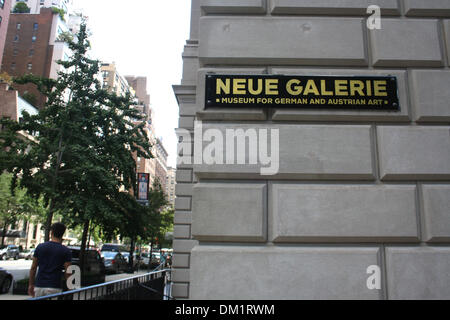 New York, USA. 04th Aug, 2013. View of the 'Neue Galerie' (lit: New Gallery) in New York, USA, 04 August 2013. The 'Neue Galerie' exists since 2001 and specializes on art and design from Austria and Germany between 1890 and 1940. Photo: Christina Horsten/dpa - ATTENTION! NO WIRE SERVICE -/dpa/Alamy Live News Stock Photo