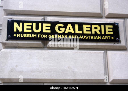 New York, USA. 04th Aug, 2013. View of the 'Neue Galerie' (lit: New Gallery) in New York, USA, 04 August 2013. The 'Neue Galerie' exists since 2001 and specializes on art and design from Austria and Germany between 1890 and 1940. Photo: Christina Horsten/dpa - ATTENTION! NO WIRE SERVICE -/dpa/Alamy Live News Stock Photo