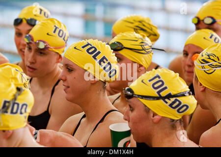 Members of the Toledo women's swim team gather for a meeting with their coach at the conclusion of the meet.  Ohio State defeated Toledo 161-133 in a NCAA Division 1 women's swimming and diving dual meet at the Student Recreation Center on the campus of the University of Toledo in Toledo, Ohio. (Credit Image: © Scott Grau/Southcreek Global/ZUMApress.com) Stock Photo