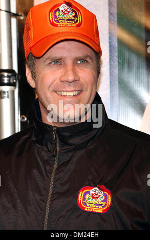 Apr. 27, 2002 - New York, NEW YORK - K46153AR .The World Premiere of ''KING KONG''. Loew's E-Walk, 42nd St, New York City 12-05-2005 . ANDREA RENAULT-   WILL FERRELL(Credit Image: © Globe Photos/ZUMAPRESS.com) Stock Photo