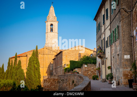 Early morning below Cathedral Pio in Pienza, Tuscany, Italy Stock Photo