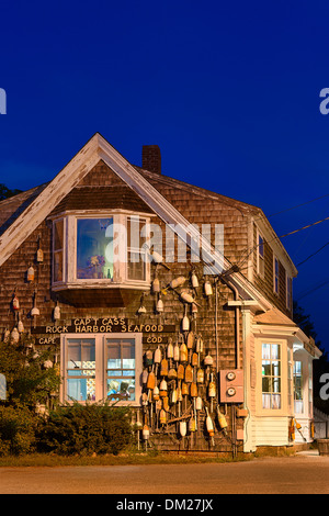 Small coastal seafood and lobster shack, Rock Harbor, Orleans, Cape Cod, Massachusetts, USA Stock Photo