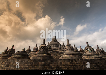 BOROBUDOR IN YOGYAKARTA INDONESIA IS THE BIGGEST BUDHA TEMPLE IN THE WORLD. A WORLD HERITAGE LIST NUMBER 592. Stock Photo