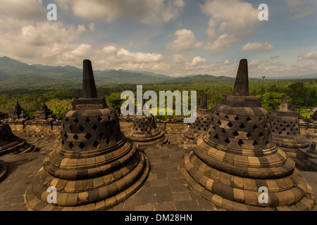 BOROBUDOR IN YOGYAKARTA INDONESIA IS THE BIGGEST BUDHA TEMPLE IN THE WORLD. A WORLD HERITAGE LIST NUMBER 592. Stock Photo