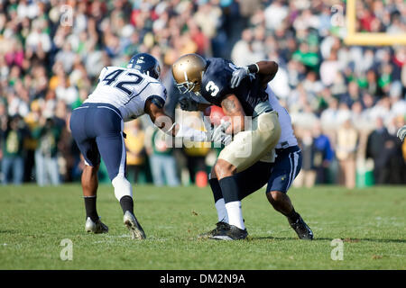 University of Connecticut at University of Notre Dame.  Michael Floyd Catches a pass from Jimmy Clausen in the first half.  Notre Dame Stadium; South Bend, IN (Credit Image: © John Korduner/Southcreek Global/ZUMApress.com) Stock Photo