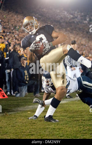 University of Connecticut at University of Notre Dame. Michael Floyd catches a touchdown pass in the back of the endzone from Jimmy ClausenUniversity to tie the score in overtime.   Notre Dame Stadium; South Bend, IN (Credit Image: © John Korduner/Southcreek Global/ZUMApress.com) Stock Photo