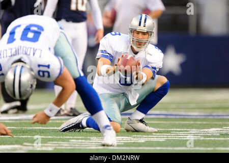 Dallas Cowboys quarterback Tony Romo (9) prepares to take the snap