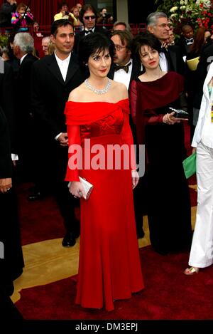 Mar. 24, 2002 - Los Angeles, CALIFORNIA - K24518FB:74TH ACADEMY AWARDS .HOLLYWOOD AND HIGHLAND, HOLLYWOOD, CA 0324/2002. FITZROY BARRETT/   2002.ENYA(Credit Image: © Globe Photos/ZUMAPRESS.com) Stock Photo