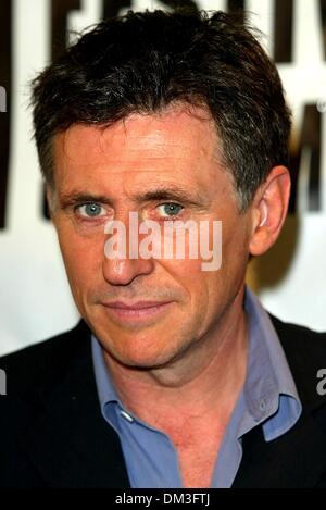 Sept. 10, 2002 - Toronto, CANADA - SPIDER PRESS CONFERENCE.AT THE TORONTO INTERNATIONAL FILM FESTIVAL.AT THE FOUR SEASONS HOTEL.GABRIEL BYRNE. FITZROY BARRETT /    9-10-2002               K26026FB    (D)(Credit Image: © Globe Photos/ZUMAPRESS.com) Stock Photo