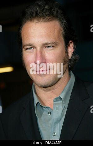 Apr. 15, 2002 - Los Angeles, CALIFORNIA - MY BIG FAT GREEK WEDDING.PREMIERE AT ARCLIGHT CINERAMA DOME IN LOS ANGELES, CA.JOHN CORBETT. FITZROY BARRETT /    4-15-2002        K24699FB         (D)(Credit Image: © Globe Photos/ZUMAPRESS.com) Stock Photo