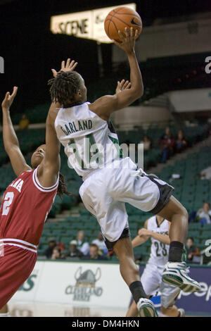 19 December 2009:  Cleveland State Vikings Shawnita Garland (14) drives to the basket during the NCAA college basketball game between the Indiana Hoosiers and the Cleveland State Vikings at the Wolstein Center on the campus of Cleveland State University in Cleveland, Ohio.  Cleveland State defeated Indiana in overtime 77-75. .Mandatory Credit: Frank Jansky / Southcreek Global (Cred Stock Photo