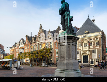 HAARLEM HOLLAND THE CITY CENTRE AND MARKETPLACE Stock Photo
